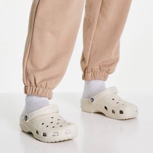 CROCS CLASSIC CLOG STUCCO